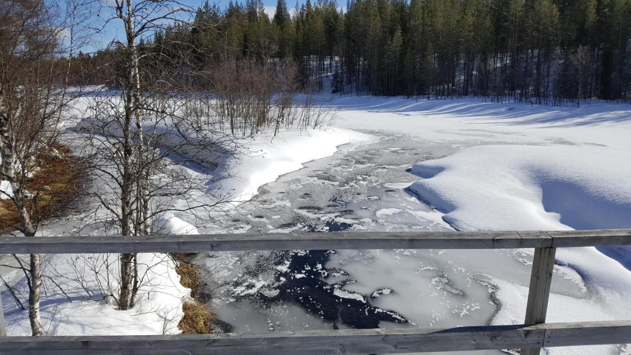 Syoete Huuhkamajat Cottage Eksteriør bilde