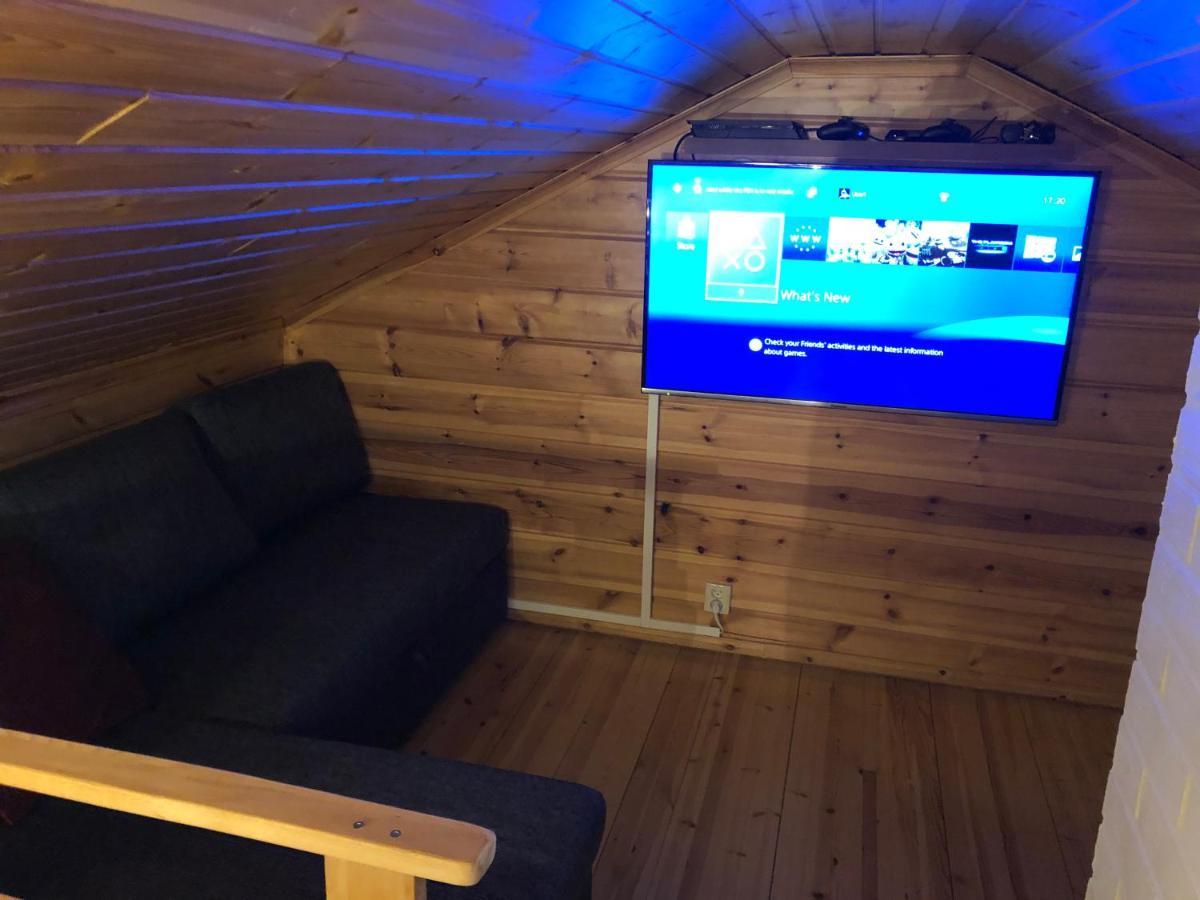 Syoete Huuhkamajat Cottage Eksteriør bilde